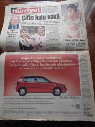 Hürriyet Gazetesi - 21 Kasım 1998 - Seda Sayan Ve Mahsun Kırmızıgül'e Alaattin Çakıcı Sorgusu - Hande Ataizi'nin Davası Sibel Can'a Takıldı - Abdullah Öcalan'ı İade Etmeyen İtalya'ya Boykot Büyüyor - Benetton Vitrin Kararttı - Galatasaraylı Hagi'ye Otomobil - Elvir Boliç'in Yüzü Güldü - ANAP DYP'nin Bülent Ecevit Formülü - İtalyan Halkı Abdullah Öcalan Terörist Dedi - İtalyan Başbakanı D'alema Saçmaladı - İtalya Abdullah Öcalan'ı Serbest Bırakıp Bir Villaya Yerleştirdi