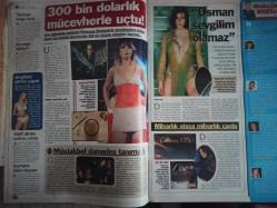 Şamdan Haftalık Aktüalite Sinema Tiyatro Müzik ve Magazin Dergisi - 6 Mart 2004 - Yeliz Yeşilmen - Şenay Akay - Çağla Şikel - Yaşar İpek - Asuman Krause - Gülben Ergen - Osman Güney - Deniz Akkaya - Esra Araçı - Cem Yılmaz - Deniz Seki - Yavuz Özışık - Okan Bayülgen - Şengül Balıksırtı - Lal Dedeoğlu - Yılmaz Erdoğan - Tuba Ünsal - Başak Sayan - Ece Uslu - Mirkelam - Cenk Eren - Nez - İlker Aksum - Çağla Kubat - Kenan Doğulu - Cem Öcal - Sanem Çelik - Demet Şener - Selin Toktay - Didem Aksu - Noella - Ayçin İnci - Arzu Pavlova - Irmak Atuk - Nilay Dorsa - Şebnem Tuncer - Hilal Cebeci - Nigar Talibova - Zeynep Yılmaz - Aydan Kaya - Cem Özer - Nurgül Yeşilçay - Devrim Erden - Levent Yüksel - Leyla Alaton - Tuğba Peksayar - Murat Evliyaoğlu - Duygu Ulaş - Aysu Baceoğlu -Doğa Rutkay - Gamze Özçelik - Kibariye - Tülin Şahin - Tuğçe Kazaz - Cansu Dere - Ümit Karan - Cengiz İmren - Seren Serengil - Sadece Arka Kapak Kısmı Eksiktir Toplamda 62 Sayfadır