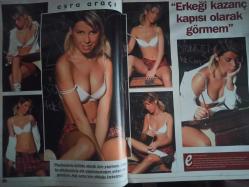 Şamdan Haftalık Aktüalite Sinema Tiyatro Müzik ve Magazin Dergisi - 6 Mart 2004 - Yeliz Yeşilmen - Şenay Akay - Çağla Şikel - Yaşar İpek - Asuman Krause - Gülben Ergen - Osman Güney - Deniz Akkaya - Esra Araçı - Cem Yılmaz - Deniz Seki - Yavuz Özışık - Okan Bayülgen - Şengül Balıksırtı - Lal Dedeoğlu - Yılmaz Erdoğan - Tuba Ünsal - Başak Sayan - Ece Uslu - Mirkelam - Cenk Eren - Nez - İlker Aksum - Çağla Kubat - Kenan Doğulu - Cem Öcal - Sanem Çelik - Demet Şener - Selin Toktay - Didem Aksu - Noella - Ayçin İnci - Arzu Pavlova - Irmak Atuk - Nilay Dorsa - Şebnem Tuncer - Hilal Cebeci - Nigar Talibova - Zeynep Yılmaz - Aydan Kaya - Cem Özer - Nurgül Yeşilçay - Devrim Erden - Levent Yüksel - Leyla Alaton - Tuğba Peksayar - Murat Evliyaoğlu - Duygu Ulaş - Aysu Baceoğlu -Doğa Rutkay - Gamze Özçelik - Kibariye - Tülin Şahin - Tuğçe Kazaz - Cansu Dere - Ümit Karan - Cengiz İmren - Seren Serengil - Sadece Arka Kapak Kısmı Eksiktir Toplamda 62 Sayfadır