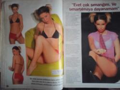 Şamdan Haftalık Aktüalite Sinema Tiyatro Müzik ve Magazin Dergisi - 6 Mart 2004 - Yeliz Yeşilmen - Şenay Akay - Çağla Şikel - Yaşar İpek - Asuman Krause - Gülben Ergen - Osman Güney - Deniz Akkaya - Esra Araçı - Cem Yılmaz - Deniz Seki - Yavuz Özışık - Okan Bayülgen - Şengül Balıksırtı - Lal Dedeoğlu - Yılmaz Erdoğan - Tuba Ünsal - Başak Sayan - Ece Uslu - Mirkelam - Cenk Eren - Nez - İlker Aksum - Çağla Kubat - Kenan Doğulu - Cem Öcal - Sanem Çelik - Demet Şener - Selin Toktay - Didem Aksu - Noella - Ayçin İnci - Arzu Pavlova - Irmak Atuk - Nilay Dorsa - Şebnem Tuncer - Hilal Cebeci - Nigar Talibova - Zeynep Yılmaz - Aydan Kaya - Cem Özer - Nurgül Yeşilçay - Devrim Erden - Levent Yüksel - Leyla Alaton - Tuğba Peksayar - Murat Evliyaoğlu - Duygu Ulaş - Aysu Baceoğlu -Doğa Rutkay - Gamze Özçelik - Kibariye - Tülin Şahin - Tuğçe Kazaz - Cansu Dere - Ümit Karan - Cengiz İmren - Seren Serengil - Sadece Arka Kapak Kısmı Eksiktir Toplamda 62 Sayfadır