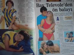 Tele Vole Haftalık Aktüalite Sinema Tiyatro Müzik ve Magazin Dergisi - 22 Ağustos 1998 - Sibel Can - Her Şeyim Fener'e Feda - Esra Balamir - Yalçın Dümer - Televole'den Ön Balayı - Özgür Özgürengin - Süleyman Seba - Sina Koloğlu - Diego Armando Maradona - Gianluca Pagliuca - Christian Vieri - Ronaldo - Suzanne Wagner - Sosyetenin Yeni Tutkusu Offsbore - Murat Ağca - Tuncay Şen - At, Avrat, Silah - Sergen Yalçın - Ayşe - Birsen Altuntaş - Ebru Cündübeyoğlu - Demet Şener - Cem Yılmaz - Mehmet Ali Erbil - Özlem Yılmaz-  Selim Türkoğlu- Okan Bayülgen - Behzat Uygur - Süheyl Uygur - Burçin Orhon - Kezban Yaşamul - Pelin Körmükçü - Şebnem Arda - Ebru Şallı - Evrim Solmaz - Brooke Burns - Mustafa Topaloğlu - Yonca Evcimik - Ali Eyüboğlu fotoğraf ve haberi - Tam Takım Dergi