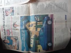 Hürriyet Gazetesi - 29 Eylül 1998 - Hande Ataizi İlk Aşkım Fikret Kuşkan'dı - Pehlivan Erdal Özyağcılar - Fenerbahçe UEFA'da Parma Karşısında - Fatih Terim'e  Tam Destek - Alaattin Çakıcı'nın Skandalında Köstebek Mit'çi Yavuz Ataç'mış - Mesut Yılmaz Meral Akşener'i İstifaya Çağırdı - Mehmet Eymür - Zekeriya Temizel - Başsavcı Vural Savaş Bana Bir Şey Olursa Recep Tayyip Erdoğan'dan Sorun - Doğu Perinçek Tutuklandı