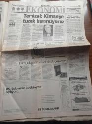 Hürriyet Gazetesi - 29 Eylül 1998 - Hande Ataizi İlk Aşkım Fikret Kuşkan'dı - Pehlivan Erdal Özyağcılar - Fenerbahçe UEFA'da Parma Karşısında - Fatih Terim'e  Tam Destek - Alaattin Çakıcı'nın Skandalında Köstebek Mit'çi Yavuz Ataç'mış - Mesut Yılmaz Meral Akşener'i İstifaya Çağırdı - Mehmet Eymür - Zekeriya Temizel - Başsavcı Vural Savaş Bana Bir Şey Olursa Recep Tayyip Erdoğan'dan Sorun - Doğu Perinçek Tutuklandı
