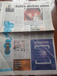 Hürriyet Gazetesi - 29 Eylül 1998 - Hande Ataizi İlk Aşkım Fikret Kuşkan'dı - Pehlivan Erdal Özyağcılar - Fenerbahçe UEFA'da Parma Karşısında - Fatih Terim'e  Tam Destek - Alaattin Çakıcı'nın Skandalında Köstebek Mit'çi Yavuz Ataç'mış - Mesut Yılmaz Meral Akşener'i İstifaya Çağırdı - Mehmet Eymür - Zekeriya Temizel - Başsavcı Vural Savaş Bana Bir Şey Olursa Recep Tayyip Erdoğan'dan Sorun - Doğu Perinçek Tutuklandı