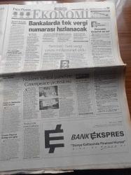 Hürriyet Gazetesi - 23 Temmuz 1998 - Eva Herzigova'nın Çöküşü - Huysuz Virjin - Beyazıt Öztürk - Beşiktaş'a Fransa Modeli - DYP'li Eski Bakan Ömer Barutçu Tansu Çiller'in Malvarlığını Soruşturma Komisyonunda Üyelere Ağza Alınmaz Küfürler Savurdu - başbakan Mesut Yılmaz Avrupa Birliği İçin Türkiye'ye Destek Veren İspanya Başbakanı Jose Maria Aznar'a Teşekkür Etti