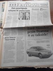 Hürriyet Gazetesi - 18 Temmuz 1998 -  İslamcı Feminist Yorumcu Konca Kuriş'i  Hizbullah Kaçırdı - Fırıldak Kubi'yi Yakan Kaçamak - Fazilet Partisi Lideri Recai Kutan Turgut Özal'ın İzindeyiz - İstanbul Büyükşehir Belediye Başkan Adayı Adnan Polat Aleviyim İstanbul'un Kalbiyim -Ebru Gündeş Serdar Ortaç'ı Kadınlık Cazibemle Kandırdım - Yalova ANAP'ta Cinsel Taciz - Bülent Uygun - Trabzonspor Teknik Direktörü Gordon Milne Pes Ettirdi