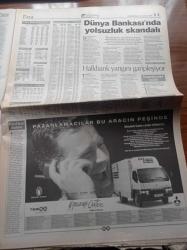 Hürriyet Gazetesi - 18 Temmuz 1998 -  İslamcı Feminist Yorumcu Konca Kuriş'i  Hizbullah Kaçırdı - Fırıldak Kubi'yi Yakan Kaçamak - Fazilet Partisi Lideri Recai Kutan Turgut Özal'ın İzindeyiz - İstanbul Büyükşehir Belediye Başkan Adayı Adnan Polat Aleviyim İstanbul'un Kalbiyim -Ebru Gündeş Serdar Ortaç'ı Kadınlık Cazibemle Kandırdım - Yalova ANAP'ta Cinsel Taciz - Bülent Uygun - Trabzonspor Teknik Direktörü Gordon Milne Pes Ettirdi