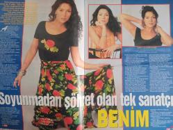 Gala Haftalık Aktüalite Sinema Tiyatro Müzik ve Magazin Dergisi - 22 Kasım 1998 - Aydan Şener - Kadir İnanır - Hilal Aslangiray - Ebru Akel - Kenan Doğulu - Demet Şener - Sema Şimşek - Mustafa Topaloğlu - Özlem Basmaz - Yusuf Azuz - Mesut Yılmaz - Hülya Avşar - Sibel Can - Ayşegül Aldinç - Gül Erda - Mehmet Ali Erbil - Pelin Körmükçü - Bülent Ersoy - Muzaffer Özpınar - Selçuk Tekay - Ebru Şallı - Ayşegül Cinisli - Varol Dereli - Celal Çapa - Edip İlbahar - Ali Titiz - Karim Fizzi - Aylin Arasıl - Sema Çağa- Eyşan Özhim - Seda Sayan - Sevda Demircan - Talip Özkan - Lale Hasman - Nilüfer Müstecaplıoğlu - Nilüfer Kurt - Meltem Cumbul - Pervin Birol - Tuvana Ataklı - Zuhal Gürdamar - Kenan İmirzalıoğlu - Beyazıt Öztürk - Leman Sam - Mustafa Sandal - Uğur Tan - Nükte Uzunlu - Abby Essien - Christina Desli - Maria Möwenhamn fotoğraf ve haberi - Tam Takım Dergi