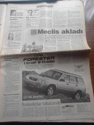 Sabah Gazetesi - 4 Aralık 1998 - Turgay Ciner Gururumu Kırdılar - Galatasaray'a Kirli Oyunlar Dün Start Aldı - Fatih Terim Hakem Çocuk Gibiydi- İtalya Abdullah Öcalan'ı Postalıyor - Sibel Can Gözaltında - Süleyman Demirel Bülent 19 Yıl Önce Nihat Erim'in Cenazesinde - Alaattin Çakıcı'ya Şartlı İade