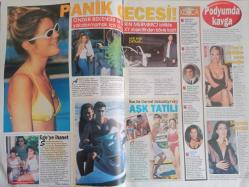 Süper Galaxy Haftalık Aktüalite Sinema Tiyatro Müzik ve Magazin Dergisi - 1999 Yılı - Sayı:30 - Selin Toktay - Saffet Arıkan - Muzi Karaata - Siel Can - Hakan Ural - Cem Adler - Bülent Ersoy - Elif İnci Onayt - Zeynep Yılmaz - Önder Bekensir - Derin Mermerci - İbrahim Kutluay - Demet Akalın - İrem Otuz - Esra Dop - David Carradine - Yağmur Şoray - Tuğba Ünsal - Kıvanç Kasabalı - Gökhan Arsoy - Devrim Güneşsoy - Serkan Çörtük - Cengiz Cesur - Didem Erol - Özgür Altun - Gülin Kirpikçioğlu - Neşe Erberk - Güler Kazmacı - Eda Koçanlı - Özlem Can - Gül Erda - Zeynep Düvenci - Hülya Biren - Sema Arabacıoğlu - Begüm Cumali - Sibel Egemen - Muazzez Abacı - Fatih Ürek - Nevra Serezli - Kamil Özavar - Semra Özal - Esra Balaban - Uğur Kozanoğlu - Ebru Güzel - Şeyda Ceren - Bahar Kaçamaklı - Murat Cevahir - Seda Sertkaya - Çağlar Töre - Vehbi Can - Buket Saygı - Özgül Kavruk fotoğraf ve haberi - Dergi Tam Değildir Sadece 22 Sayfası Mevcuttur