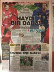 Milliyet Gazetesi , 11 Kasım 2011 , Hasan Aydın Altan, Sebahattin Yılmaz, Cem Emir, Okan Tüysüz, Naci Görür, Atsushi Miyazaki, Turgay Ipek, Deprem Sıra Beklemedi: Bayram Oteli Yıkıldı, Ulu Önder Atatürk'ün Anma Törenleri, Meclis'te Kürsüdeki Vekile Müdahale, Yargıtay'a Herkes Aday, Komsunun 'Derviş'i Papadimos, Depremin Ardından Otelde Yaşananlar, Van Depremi: Bilanço ve Uzmanların Değerlendirmesi, Biber Gazıyla Depremzedelere Müdahale, Hayatını Fıstık Ezmesi Kurtardı, Avrupa Ligi ve Türk Takımlarının Performansı, Hamit Altıntop, Servet Pletikosa, Simunie Pranjic, Rakitic Vukojevic, Modric Eduardo, Told Mandzukic, Egemen (Giray), Arda Selcuk, Burak, Sabri Corluka, Vida Sma, Felix Brych (Almanya), Guus Hiddink, Bilal Meşe, Mustafa Alkaç, Slaven Bilic, Türkiye - Hırvatistan Euro 2012 Eleme Maçı, Milli Takımın Tarihi Karşılaşması, Chelsea'nin Mehmet Topal İçin Teklifi, Guus Hiddink'in Maç Öncesi Uyarıları, Burak Yılmaz'ın Avrupa Şampiyonası Hedefi