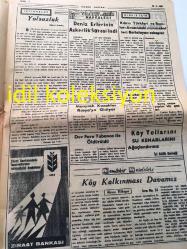 DÜZCE POSTASI  GAZETESİ   İNSAN HAKLARI DAVAMIZDIR  YEREL  TAŞRA BASINI ---25 Ağustos 1962 YIL :12 Sayı :2131--Sakarya Asliye Ceza Mahkemesinde Görülmekte Olan 12 Düzcelinin Gösteri  Yürüyüş Davasının Anayasaya Aykırı Olduğuna Karar Verildi --CHP  Gençlik Kolu Kongresi  Yarın Park  Gazinosunda  Yapılacak --Reform  :Orhan Eke --Kaymakam ve Belediye  Reisinin  Delaletiyle Düzce 'yi Kalkındırma Cemiyeti Kuruluyor ---Düzce Kaymakamı  :Metin  Üzkınay --Şiir köşesi :Mavi  Maviydi  Gökyüzü :  Ahmet Hamdi Tanpınar --Ankara da Amerikan  Futbolu --Yolsuzluk :Ahmet Kabaklı --Deniz Erlerinin Askerlik  Süresi İndi --Kıbrıs Türkleri   ve   Rumları Arasındaki Münasebetleri  Baltalayan Sebepleri  ---Türkiye Emniyet Umum Müdürü Oras Amerika da  -Mide  Kanseri Üzerinde Araştırma --
