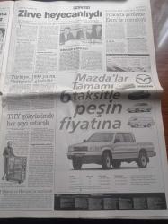 Sabah Gazetesi - 19 Aralık 1998 - Beşiktaş İdmanında Alpay Özalan Ve Oktay Derelioğlu Kavga Etti - Galatasaray Başkanı Faruk Süren - Kod Adı İsyan - ABD Bombardımanın Altında Saddam Hüseyin'i Devirme Planı Yatıyor - Apo Toto'da Son Durum Favori Libya - Telefonda Kulak Korkusu - Peşpeşe Patlayan Kasetler - Bülent Ecevit'ten Bir Formül Daha - Stajyer Savcı Kemal Kaplan'ın Eşi Döndü Kaplan'a İdam - Yavuz Donat - Selahattin Duman
