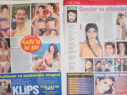 Süper Galaxy Haftalık Aktüalite Sinema Tiyatro Müzik ve Magazin Dergisi - 2000 Yılı - Sayı:28 - Gizem Özdilli - Deniz Akkaya - Hande Demir - İzzet Antebi - Seren Serengil - Veli Çelik - Şevval Sam - Muthat Can - Gizem Özdilli - Atilla Kaplakaslan - Yasemin Kozanoğlu - Emel Sayın - Umut Sezgin - İzel - Ömer Kavur - Sabahat Doğanyılmaz - Ekrem İşçimenler - Burcu Tunay - Cevat Kaya - Selin Toktay - Duygu Dikmenoğlu - Müge Cinman - Aysu Baçeoğlu - Ahmet Selçuk İlkan - Bumerang - Hande Yener - Teoman - Candan Erçetin - Emirkan - Athena - Duman - Hazal - Pelin Batu - Mustafa Altıoklar - Selim Eminoğlu - Yeşim Vatan - Melis Çiftçi - Sinan Kosif - Rezzan Denizman - Hakan Tankut - Murat Cevahiroğlu - Ahu Şentürk - Melek Yargıcı fotoğraf ve haberi - Dergi Tam Değildir Sadece 16 Sayfası Mevcuttur