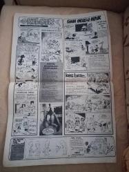 Merhaba Magazin Gazete 5Ekim 1983 önlü arkalı 2 sayfa 26*50cm Türkan Şoray-Cihan Şoray-Turan Sezginli-Mine Mutlu-Çiğdem Tunç-Çizgi karikatör
