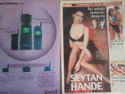 Star Life Haftalık Aktüalite Sinema Tiyatro Müzik ve Magazin Dergisi - 1 Ağustos 1999 - Ebru Şancı - Murat Şahin - DJ Uğur - Hande Ataizi - Merve İldeniz - Serdar Önal - Neco - Seren Serengil - Eda Modoğlu - Nevin Serengil - Turan Modoğlu - Endin Ardıç - Alaaddin Koşar - Ela Koşar - Teoman Demir - Didem Uğur - Metin Şen - Serdar Ortaç - Hakan Alkoç - Bülent Ersoy - Nil Ünal - Nadir Ermiş - Mahsun Kırmızıgül - Tamer Oyguç - Kaan Tüzün - Özgür Altun - Ebru Gündeş - Can Akçay - Funda Barın - Neshan Mülazım - Damir Mrsiç - Turabi Genç - Hüsnü Kalyoncu - Canan Mutluer -Ziya Kürküt - Çiler Sargın - Didem Tolunay - Hakan Aygün - Sibel Gökçe - Seda Pıtrak - Oğuz Tayanç - Gülşah Dilek - Ali Ramazanoğlu - İlker Mengi - Kenan Doğulu - Ayşen - Mustafa Sandal - Adnan Polat - Azade Toner - Elif Ergani - Gülcihan Erbil - Aslı Akgün - Selin Toktay - Uğur Akdora - Yılmaz Vural - Yeşim Tan - Berk Çiller - Mert PAksoy - Özlem Yıldız fotoğraf ve haberi - Dergi Tam Değildir Sadece 30 Sayfası Mevcuttur