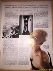 US : The Entertainment Magazine - November 1993 - İngilizce Dergi (The Us İnterview Michelle Pfeiffer - The Other Late Night Race - Readers Poll - Main Squeeze : Evan Dando - The Making of a Starlet - Geek Love : Michael Richards - Belinda Carlisle Gets Real - Harrison Ford - Daniel Day Lewis - Sherilyn Fenn - Steven Spielberg - Quentin Tarantino - Patricia Arquette - Brad Pitt - Leonardo DiCaprio - Nicollette Sheridan - Victoria Duffy - Marty Pesci) Hafif Yıpranmaları Mevcut