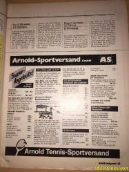 TENNİS MAGAZİN : Januar 1982 - Nr.1 - Almanca Dergi (Ein Matchball ist langst noch kein Sieg - Das Spitzentrio ist Weltklasse - Das Lange Warten auf den Break - Grobe mit kleine Schwachen - Besser spielen mit Stan Smith - Tennislektionen mit Arthur Ashe - Hawaii schon der Name ist Musik - Neu im Markt - Kalstart - Die Reichen und die Hungrigen - Ein Bengel im Alleingang - Club und Turnier - Ein Champion zum Anfassen - Schöne Tage in Teplitz - Mein Sohn wird Weltklasse - Der Aufsteiger - John McEnroe und Björn Borg) Hafif Yıpranmaları ve Lekelenmeler Mevcuttur