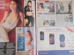 Star Life Haftalık Aktüalite Sinema Tiyatro Müzik ve Magazin Dergisi - 2 Ocak 2000 - Demet Şener - Ebru Gündeş - Yalçın Dümer - Özge Şenocak - Özge Sayman - Senem Altan - Yılmaz Erdoğan - Senem Altan - Ali Aktuna - Hande Demir - Selin Toktay - Selhan Aloğlu - Burcu Çağrı - Fulya Pirim - Orhan Bıçakcıoğlu - Evren Aykut - Önder Bekensir - Mustafa Bakırcıoğlu - Nurşah Okay - Çağan Yüce - Ebru Toparlı - Levent Yüksel - Didem Özgen - İbrahim Erkal - Emine Ün - Gökhan Arsoy - Cem Özer - Aysun Kayacı - Canan Kayacı - Nettin Abuzer? fotoromanı - Neslihan Yargıcı - Selin Eslnli - Özge Özsağman - Nurseli İdiz - Sema Öztürk - Selin Boronkay - Esin Maraşlıoğlu - Yavuz Bingöl - Sümer Ezgü - İclal Aydın - Mine Çayıroğlu - Selçuk Yöntem - Ali Ramazanoğlu fotoğraf ve haberi - Dergi Tam Değildir Sadece 20 Sayfası Mevcuttur