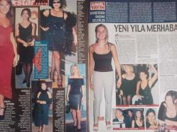 Star Life Haftalık Aktüalite Sinema Tiyatro Müzik ve Magazin Dergisi - 2 Ocak 2000 - Demet Şener - Ebru Gündeş - Yalçın Dümer - Özge Şenocak - Özge Sayman - Senem Altan - Yılmaz Erdoğan - Senem Altan - Ali Aktuna - Hande Demir - Selin Toktay - Selhan Aloğlu - Burcu Çağrı - Fulya Pirim - Orhan Bıçakcıoğlu - Evren Aykut - Önder Bekensir - Mustafa Bakırcıoğlu - Nurşah Okay - Çağan Yüce - Ebru Toparlı - Levent Yüksel - Didem Özgen - İbrahim Erkal - Emine Ün - Gökhan Arsoy - Cem Özer - Aysun Kayacı - Canan Kayacı - Nettin Abuzer? fotoromanı - Neslihan Yargıcı - Selin Eslnli - Özge Özsağman - Nurseli İdiz - Sema Öztürk - Selin Boronkay - Esin Maraşlıoğlu - Yavuz Bingöl - Sümer Ezgü - İclal Aydın - Mine Çayıroğlu - Selçuk Yöntem - Ali Ramazanoğlu fotoğraf ve haberi - Dergi Tam Değildir Sadece 20 Sayfası Mevcuttur