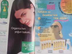 Dolce Haftalık Aktüalite Sinema Tiyatro Müzik ve Magazin Dergisi - 8 Ağustos 1999 - Organics Şampuan Reklamı - Seba Med Güneş Kremi Reklamı - Levent Penso - Nurettin Hasman - Verda PEnso - Tan Sağtürk - Duygu Dikmenoğlu - Adnan Güngör - Barı Özallar - Zeynep Özal - Fatih Ürek - Çetin Yıldırımakın - Ebru Yıldırımakın - Gönül Yazar - Mustafa Koç - Cefi Kamhi - Yasemin Kamhi - Sedat Aloğlu - Yaşar Babataş - Hilal Aslangiray - Sibel Özünlü - Zafer akar - Başak Gürsoy - Gülin Kirpikçioğlu - Burcu Çağrı - Nigar Talibova - Cemil İpekçi - Ajda Pekkan - Semiramis Pekkan - Rhmi Koç - Cemila Garan - Moiz Benardete - Fuat Süren - Jale Egeli - Ercüment Karacan - Emrullah Aksu - Vuslat Sadıkoğlu - Türkan Özsezen - Adnan Bedia Tüfekçioğlu - Ebru Güzel fotoğraf ve haberi - Dergi Tam Değildir Sadece 12 Sayfası Mevcuttur