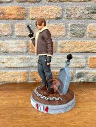 Resident Evil Leon Kennedy  - 25 cm