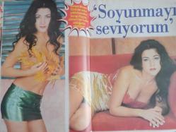 Dolce Haftalık Aktüalite Sinema Tiyatro Müzik ve Magazin Dergisi - 13 Şubat 2000 - Esin Moralıoğlu - Mustafa Altıoklar - Pelin Batu - Arzu Yanardağ - Tuğba Ünsal- Zeynep Tokuş - Ebru Destan - Sergen Yalçın - Özlem Can - Özlem Ertem - Müge Dağıstanlı - Nigar Talibova - Mehmet Ali Erbil - Ebru Gündeş - Ömer Durak - Serap Poyraz - Burcu Çağrı - Erol Eğin - Erdem Yılmaztürk - Serdar ORtaç - Özcan Deniz - Gökhan Çil - Nurettin Hasman - Alpay Başaran - Tülin Şahin - Kalu Uche - Volkan Ballı - Ayşegül Cinisli - Ali Sayar - Nükhet Duru - Özgül Kavruk - Tuğba Önal - Yıldız Kaplan - Aysu KAyacı - Emre Aşık - Serkan Yazıcı - Gül Kavran - Yasemin Kozanoğlu - Levent Ceylan - Aslıgül Atasagun - Aysu Baceoğlu - Eda Modoğlu - Helin Avşar - Şefik Öztek - Azer Çöllü - Selim Sayılgan - Turgut Toplusoy - Bekir Saçar - Aybek Noyan - Didem Öner - Ebru ŞAllı - Merve Kitapçı - Dilara Aktar - Lal Dedeoğlu - Menderes Utku - Hilal Cebeci fotoğraf ve haberi - Dergi Tam Değildir Sadece 18 Sayfası Mevcuttur
