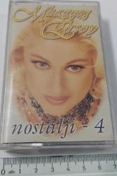 MUAZZEZ ERSOY'UN NOSTALJİ-4 İSİMLİ KASETİ ORİJİNAL FOTOĞRAFLARI (KARTONETİ TAM) İLE MUHTEŞEM NADİRDİR