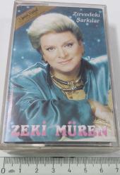 ZEKİ MÜREN'İN ZİRVEDEKİ ŞARKILAR İSİMLİ KASETİ ORİJİNAL FOTOĞRAFLARI (KARTONETİ TAM) İLE MUHTEŞEM NADİRDİR