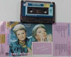 ZEKİ MÜREN'İN ZİRVEDEKİ ŞARKILAR İSİMLİ KASETİ ORİJİNAL FOTOĞRAFLARI (KARTONETİ TAM) İLE MUHTEŞEM NADİRDİR