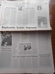 Radikal Gazetesi - 19 Aralık 1998 - Zaman Mekan Ve İnsan Yazı dizisi - Celal Başlangıç - Eşber Yağmurdereli - Basketbolda Fenerbahçe Efes Pilsen Ve Ülkerspor'un Rakipleri Belli Oldu - ABD Başkanı Bill Clinton'ın Kaderi Bugün Oylanıyor - Aydın Doğan'a Rekor Tazminat - Yargıtay'da Kürtçe Çatlağı - Meral Akşener'in Aralarında Bazı Gazetecilerinde Olduğu Ses Kayıtlarını Yayınlaması Tepki Çekti - Bülent Ecevit Ve Deniz Baykal Anlaşmama Konusunda Anlaştı - Cem Yılmaz Her Şey Çok Güzel Olmayacak - Alaattin Çakıcı'nın İki Tetikçisi Tutuklandı - Yeşil Kod Adlı Mahmut Yıldırım'ın Bilmecesini DNA Testi Çözecek