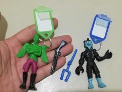 Fortnite figür oyuncak anahtarlık set. aksesuarları ve fotoğraf çerçevesi plastik anahtarlıklarda hediye hepsi birlikte