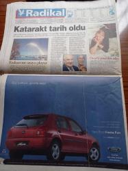Radikal Gazetesi - 5 Aralık 1998 - Murat Belge - Perihan Mağden - Mine Kırıkkanat - Haluk Şahin - Genco Erkal - MFÖ - Elvir Baliç Hakan Şükür'ü Solladı - Galatasaray'dan İspanya Çıkarması - Adam Dövdürtmekten Gözaltına Alınan Sibel Can - Fransız Savcı Emin Alaattin Çakıcı'nın Kaçarı Yok - Cumhurbaşkanı Süleyman Demirel Alın Avrupa Birliği Sizin Olsun - Nesim Malki Cinayetinin Tetikçisi Şükrü Elverdi Mehmet Ağar Kaybolmamızı Söyledi