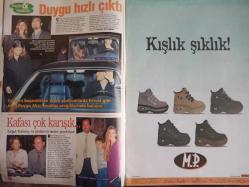 Mega Pasha Haftalık Aktüalite Sinema Tiyatro Müzik ve Magazin Dergisi - 27 Aralık 1998 - Aysun Kayacı Posteri - Lale Çavuşoğlu - Tünay Ürek - Osman Bayşu - Belkıs Akkale - Kibariye - Uğur Işık - Lale Çavuşoğlu - Hayal Davran - Emre Yerlici - Tuna İnan - Duygu Akar - Kamil Özavar - Turgut Toplusoy - Suzan Özun - Nesrin İlter - Deniz Malkoç - Özlem Yıldız - Soner Arıca - Elif Arıca - Ali Sefa - Binnaz Avcı - Meral Arolat - Ozan Doğulu - Defne Arıoba - Aydan Burhan - Nur Kalgay - Sibel Turnagöl - Düriye Arsever - Ali Sayar - Nejat Arsever - Sadri Şener - Amber Eser - Rüksan Ürgüplü - Güler Arnas - Nedim Göknil - Mehmet Belli - Eva Maçaro - Mehmet Kunt - Nilgün Dumanlı - Yeşim Aroyo - Sebla Karakazan - Gülay Aslaner - Nilgün Dumanlı - Mehmet Kunt - Nur Kalgar Şenay Düdek - Hülya Avşar - Aylin Coşkun fotoğraf ve haberi - Tam Takım Dergi