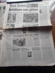 Yeni Şafak Gazetesi - 1 Aralık 1998 - Ahmet Taşgetiren - İsmet Özel - Baliçbahçe - Trabzonspor Liderliğe Göz Dikti - Başörtüsü Çankaya Yolunda - ABD'nin Sırp Canisi Miloseviç'i Devirme Planı - Nazlı Ilıcak - Fazilet Partisi Olmadan Hükümet Senaryoları - Abdullah Gül'den Bülent Ecevit'e Sert Tepki - Süleyman Demirel