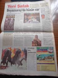 Yeni Şafak Gazetesi - 1 Aralık 1998 - Ahmet Taşgetiren - İsmet Özel - Baliçbahçe - Trabzonspor Liderliğe Göz Dikti - Başörtüsü Çankaya Yolunda - ABD'nin Sırp Canisi Miloseviç'i Devirme Planı - Nazlı Ilıcak - Fazilet Partisi Olmadan Hükümet Senaryoları - Abdullah Gül'den Bülent Ecevit'e Sert Tepki - Süleyman Demirel