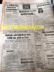 BALIKESİR  BİRLİK GAZETESİ YEREL TAŞRA BASINI --- 21 Mart 1974 Yıl  :6 Sayı :1580--İnşaatı  tamamlanmayan köprü için vilayet açıklama yaptı  --Balıkesir  çimento  fabrikası  büyütülüyor -- 33. Grafik  Sergisi İlgiyle İzleniyor : Cahit Albayrak -- Tahsil çağındaki talebelere yardım derneği kuruldu  --Çamlık Gazinosu  Şevket Kermen Aldı --Erbakan 'ın  konuşmasını  dinledikten sonra  A .Ertürkkol --Sülfirik asit  fabrikası için  8500 ton pirit geliyor -- Aracıları  ortadan  kaldırılmalı  :A. Mustafa Gülen -- Atatürk   bağımsız savaşı  nasıl başladı ? Refik Necdet Aktaş --Basketçi kızlarımız dün  Antalya 'ya  hareket  ettiler --