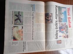 Yeni Şafak Gazetesi - 25 Ağustos 1998 - Ahmet Taşgetiren - Muhsin Yazıcıoğlu - İsmet Özel - Nazlı Ilıcak - Recep Tayyip Erdoğan - UEFA'da Tur Günü - Hasan Şaş - Mit'te Büyük Savaş - MİT Müsteşarı Şenkal Atasagun İle Mehmet Eymür'ün Kapalı Kapılar Ardındaki Savaşı - Alaattin Çakıcı Abdullah Çatlı'dan Daha Kötü - Kiptaş Konutları Kapış Kapış Gitti - ABD Nükleer Silah Kullanacak