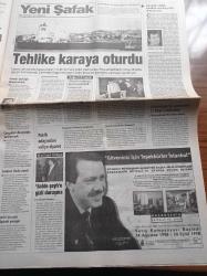 Yeni Şafak Gazetesi - 27 Ağustos 1998 - Ahmet Taşgetiren -  Nazlı Ilıcak - Recep Tayyip Erdoğan Yaptıklarımız Bazılarını Çıldırttı - İşbitirici Sedat Peker Cezaevinde - Balkan Şampiyonu Bisikletçimiz Erdinç Doğan - Fenerbahçe Başkanı Aziz Yıldırım UEFA'da Zirveye Oynanacağız : Başsavcı Vural Savaş Gözünü Fazilet Partisi'ne Dikti - Alaattin Çakıcı'ya Pasaport Veren MİT'çi Yavuz Ataç'ın Çin'de Aktif Görevler Üstlendiği Belirtildi - Abdullah Gül - Tansu Çiller - Rumlar S 300'den Vazgeçti