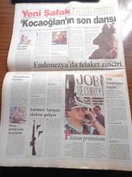 Yeni Şafak Gazetesi - 16 Temmuz 1998 - Ahmet Taşgetiren - Nazlı Ilıcak - Ömer Çelik -  Yılmaz Güney - Cüneyt Arkın -  Fikret Hakan - İbrahim Tatlıses - Naim Süleymanoğlu - Basketbol Milli Takımı Koç'u Erman Kunter - Yine PKK Baskını - Laleli Devri Bitiyor - Bülent Ecevit Bastırıyor - Hayyam Garipoğlu POAŞ'ı Kaybetti - Tansu Çiller Kartel'e Yüklendi