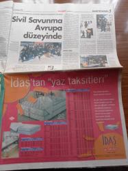 Milliyet Gazete Pazar - 12 Temmuz 1998 - Türkiye 1. Liginde Oynayan Yabancı Futbolcuların Fransa 98'deki Performansları - 12 Bin Yıldır Ekmek Yiyoruz - Sloganlar Politikacılar Ve İnternet - Duygu Asena - Gani Müjde Tartışılan Film Lolita Türkiye'de Gösterimde - Tecavüz Tartışması - Tarihin Tarzanları- İlk Faşist Kadın Lider Paula Hanson