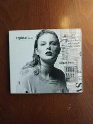 Taylor Swift – Reputation (2017, CD) İMZALI