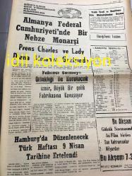 ELAZIĞ TURAN GAZETESİ YEREL TAŞRA BASINI ---21 Aralık 1987 Yıl :58 Sayı :13118--Hükümet  Altın Konusuna Açıklık Getirmeli --Turizmde Tanıtım Hazırlığı --Kurulduğu Tarihten Bugüne Kadar  Tofaş  402 Bin Otomobil  Üretti --Domates Alım fiyatları 50 Lira Olacak --Krediler 13 Trilyon Aştı --Ekmek Fiyatlarının Serbest  Bırakılması İstendi --Almanya Federal Cumhuriyeti 'nde Bir Nebze  Monarşi  Prens Charles ve Lady Diana Almanya Gezisinde --Hamburg da Düzenlenecek Türk Haftası 9 Nisan Tarihinde Ertelendi -- Türk Güreş Kalitesi -Hekimlik  Mesleğinde Kadınların  Oranı Yüksek  Kamu Hizmetlerin  de Eşit Şans İsteniyor --Bal ihracatı durma aşamasında