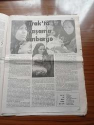 Evrensel Pazar Gazetesi - 15 Kasım 1998 - Ekim Devrimi Ve Pravda - Irak'ta Yaşama Ambargo - Ah Kader Böyle Mi Olacaktı - Tüyap İstanbul Kitap Fuarı - Devletin Pür-ü Pak Başı - Küllerinden Doğan Sosyalist Devrimci Yazın - Mesut Yılmaz - Korkmaz Yiğit - Selüloz İş Sendikası İzmit SEKA Baş Temsilcisi Ali Yılmaz - Sanat Ve Spor Üzerine Post-modern Soylevler - Profesör Doktor Aykut Gence İngiliz Ressam Mark Curtis'in DNA Molekülü Modelini Değerlendirdi