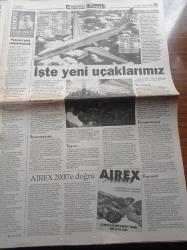 Hürriyet Pazar Gazetesi - 1 Kasım 1998 - Türk Pop Müziğinin Ağır Topu Bülent Ortaçgil Light Çıktı -  Mahallenin Tarihçileri Geliyor - Süperstar Ajda Pekkan Türkiye'nin Güneydoğusunu  İlk Kez Gördü - İşte Yeni Uçaklarımız - Hadi Uluengin - Mükemmel Bir Çin Halk Cumhuriyeti - Tekin Aral - Viski'yi Benden Sorun - Meyve Salataları - Hangi Filmin Başrolündesiniz - Hayvansal İçgüdüler - Disney