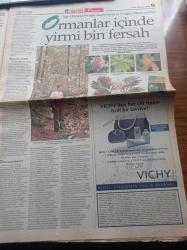 Hürriyet Pazar Gazetesi - 29 Ekim 1998 -  Türk Sinemasında Selma Güneri Silikonsuz Dudaklar - Kıskanç Sevimli Masum Ve Seksi Duygu Dikmenoğlu Fotoğrafı - Necip Fazıl Kısakürek - İstanbul'da Müzik Şenliği - 17 Ciltte Giyimin Tarihi - Yavuz Gökmen Derdi Ki Herkesin Bir Melek Hanım'ı Var - Başkentlilerin Kafeler Sokağı - Oğuz Aral- Disney