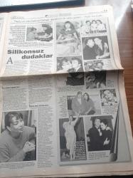Hürriyet Pazar Gazetesi - 29 Ekim 1998 -  Türk Sinemasında Selma Güneri Silikonsuz Dudaklar - Kıskanç Sevimli Masum Ve Seksi Duygu Dikmenoğlu Fotoğrafı - Necip Fazıl Kısakürek - İstanbul'da Müzik Şenliği - 17 Ciltte Giyimin Tarihi - Yavuz Gökmen Derdi Ki Herkesin Bir Melek Hanım'ı Var - Başkentlilerin Kafeler Sokağı - Oğuz Aral- Disney