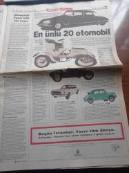 Hürriyet Pazar Gazetesi - 4 Ekim 1998 - George Soros - İlhan Cavcav Albümü - Paris Otomobil Fuarı 100. Yaşını Kutluyor - Devlet Bakanı Işılay Saygın 52 Yaşındayım Ve Bakireyim - Huysuz İhtiyar Oğuz Aral - Başrolü Hayatında Oynadı Gülnur Tufan - Pop Müziğin Kuyumcusu Neil Finn - Hint Riviyerası Goa