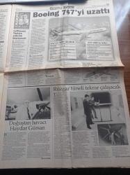 Hürriyet Pazar Gazetesi - 19 Temmuz 1998 - New York Paris Londra'dan Sonra Şimdi De İstanbul Sokaklarında Canlı Heykeller - Üçüncü Fransız Devrimi - Tolkien'in Büyülü Dünyası - Park Ve Ormanların Yeni Durumu - Faye Dunaway - Disney Dünyası - Bu Kent Kargo'ya Dar Geliyor - Press Bey - Bulmaca