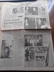 Hürriyet Pazar Gazetesi - 19 Temmuz 1998 - New York Paris Londra'dan Sonra Şimdi De İstanbul Sokaklarında Canlı Heykeller - Üçüncü Fransız Devrimi - Tolkien'in Büyülü Dünyası - Park Ve Ormanların Yeni Durumu - Faye Dunaway - Disney Dünyası - Bu Kent Kargo'ya Dar Geliyor - Press Bey - Bulmaca